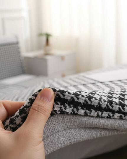 Housse de clic clac pied-de-poule jupe extensible. – Protection canapé convertible – Photo Variation 5